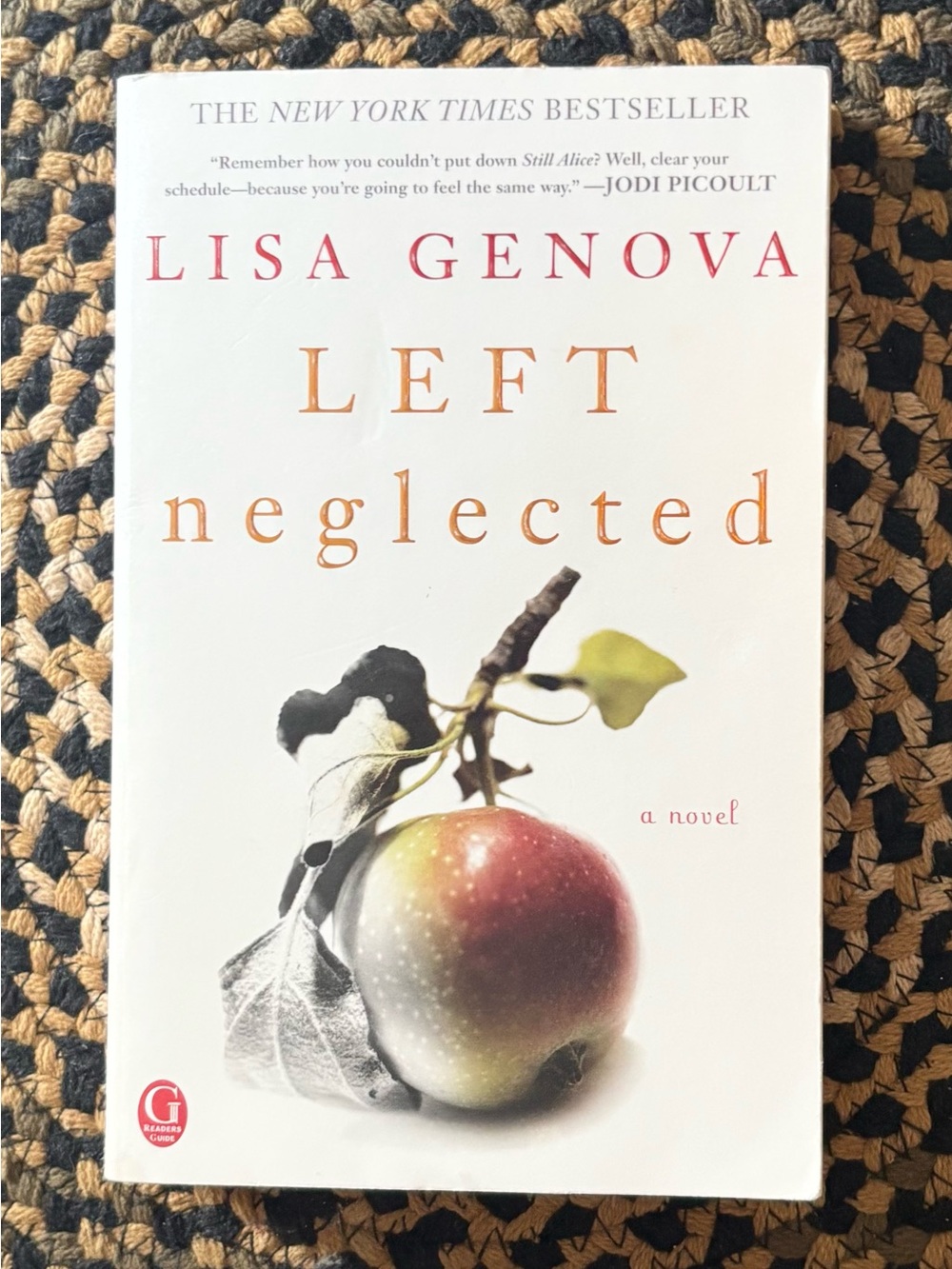Lisa Genova Paperback Books - Picture 4 of 10